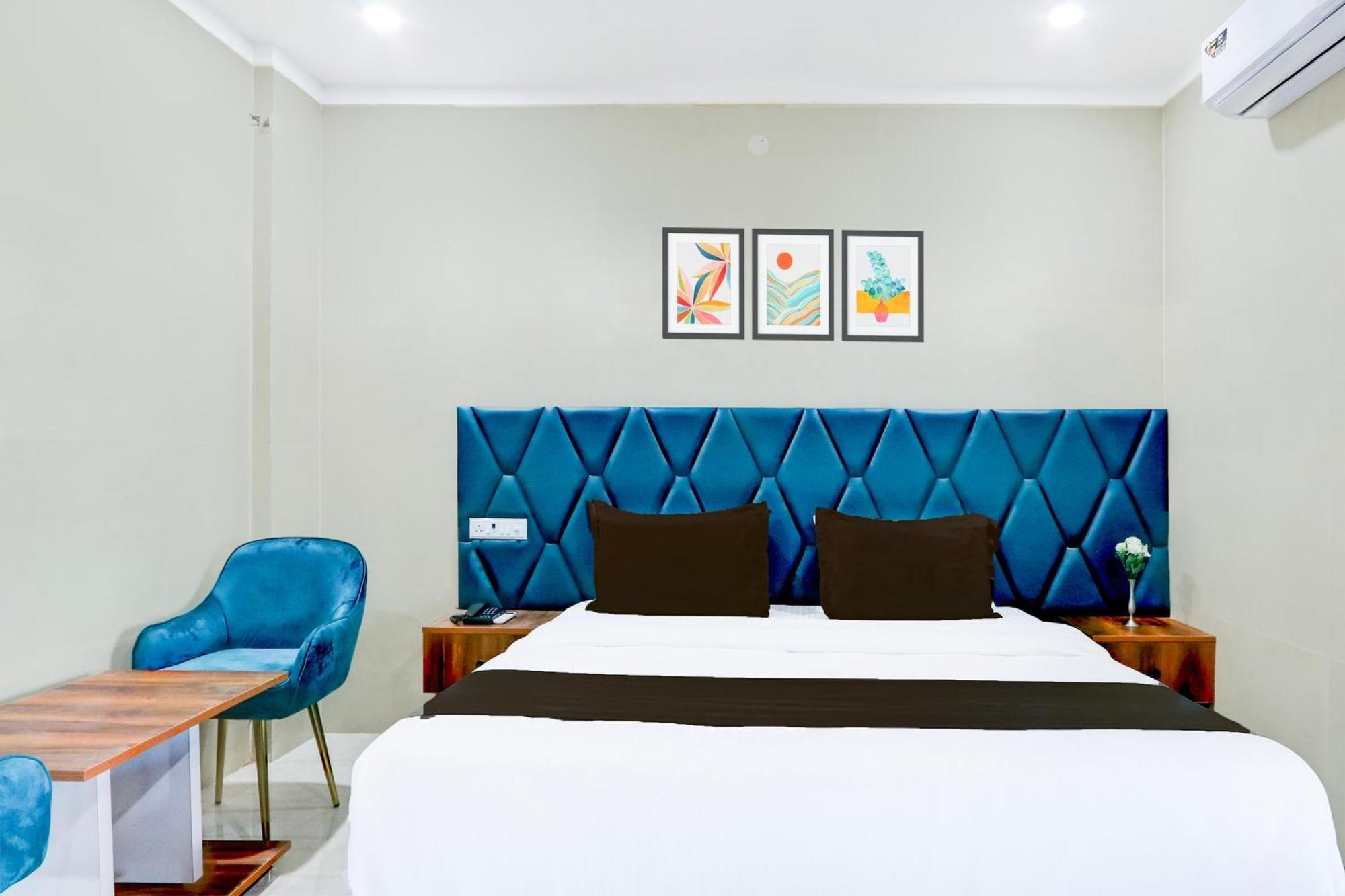 Hotel O Pr Grand Khammam Exterior foto