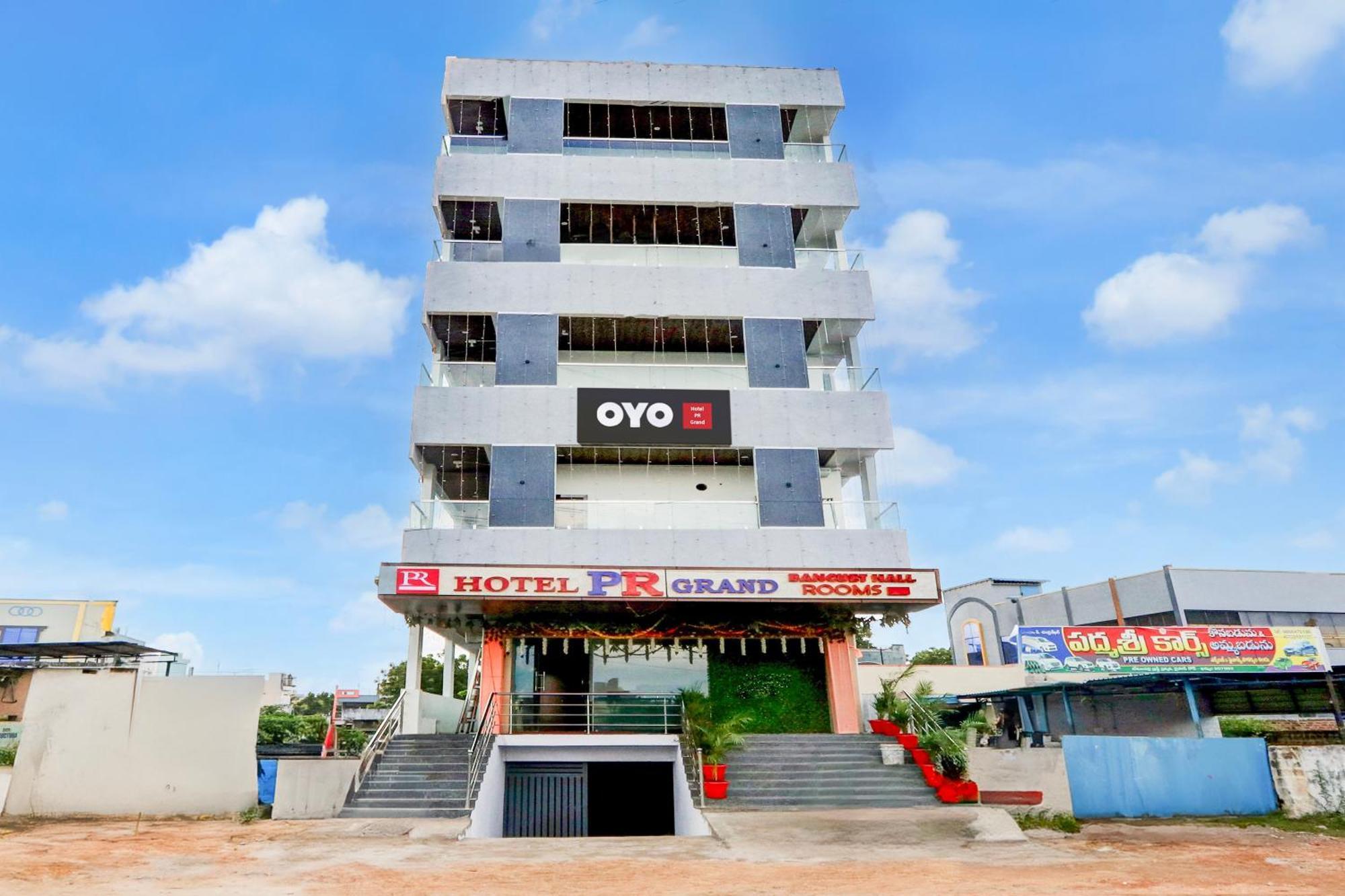 Hotel O Pr Grand Khammam Exterior foto